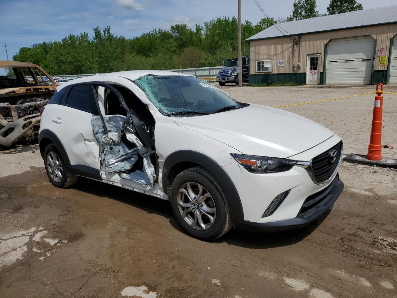 Автомобиль MAZDA CX-3 SPORT 2019 | GrandCar Автомобиль MAZDA CX-3 SPORT 2019 | GrandCar