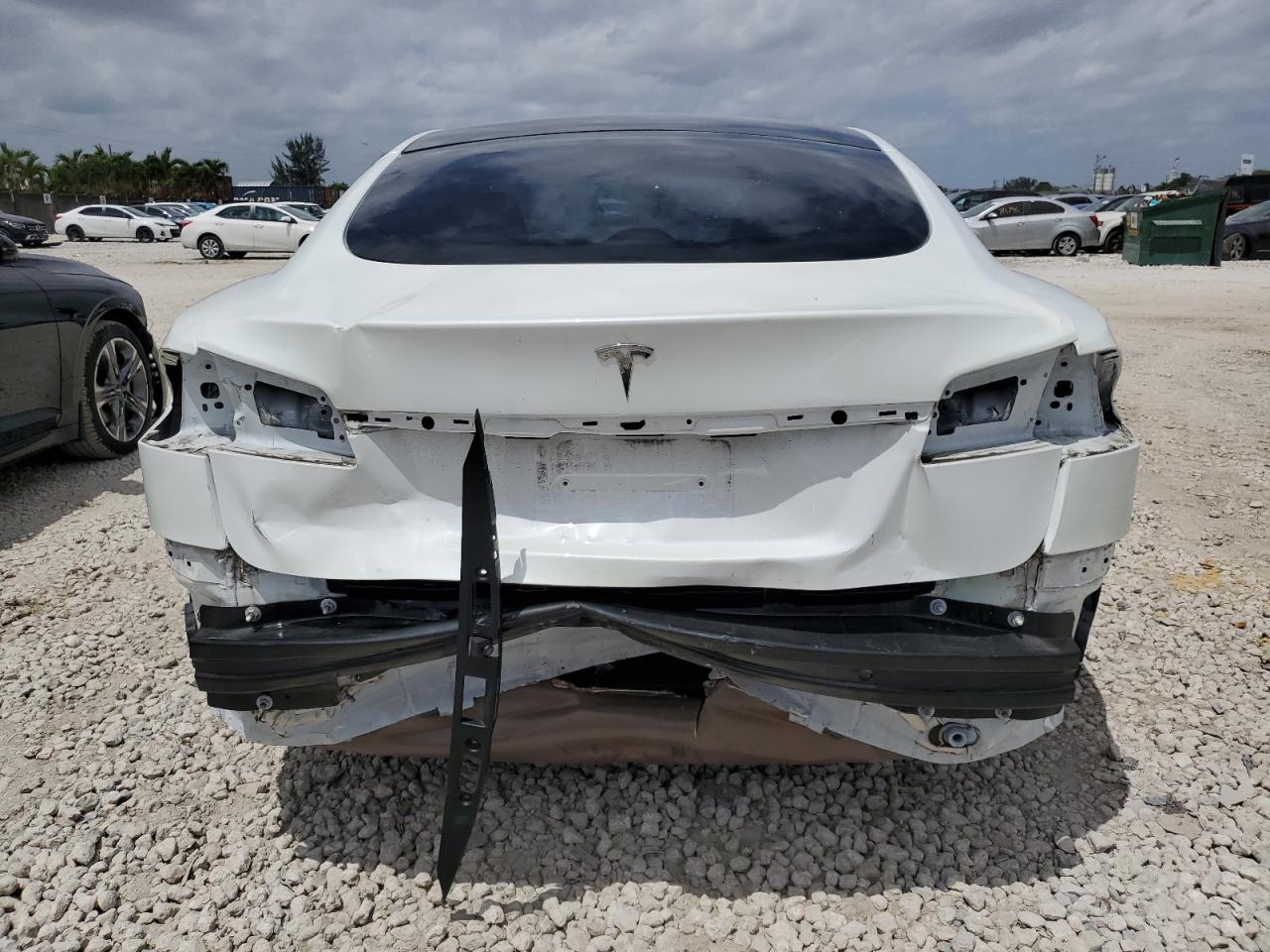 Автомобиль TESLA MODEL S 2022 | GrandCar Автомобиль TESLA MODEL S 2022 | GrandCar