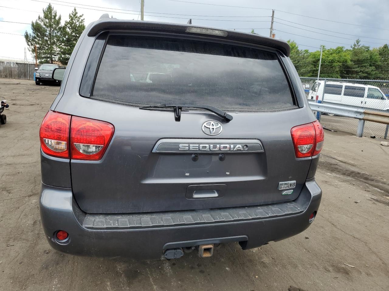 Автомобіль TOYOTA SEQUOIA SR5 2016 | GrandCar Автомобіль TOYOTA SEQUOIA SR5 2016 | GrandCar