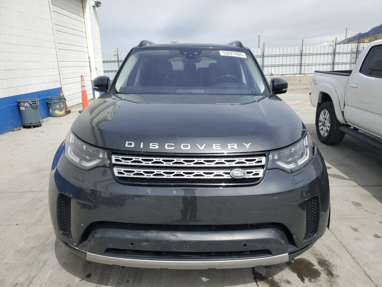 Автомобіль LAND ROVER DISCOVERY HSE LUXURY 2017 | GrandCar Автомобіль LAND ROVER DISCOVERY HSE LUXURY 2017 | GrandCar