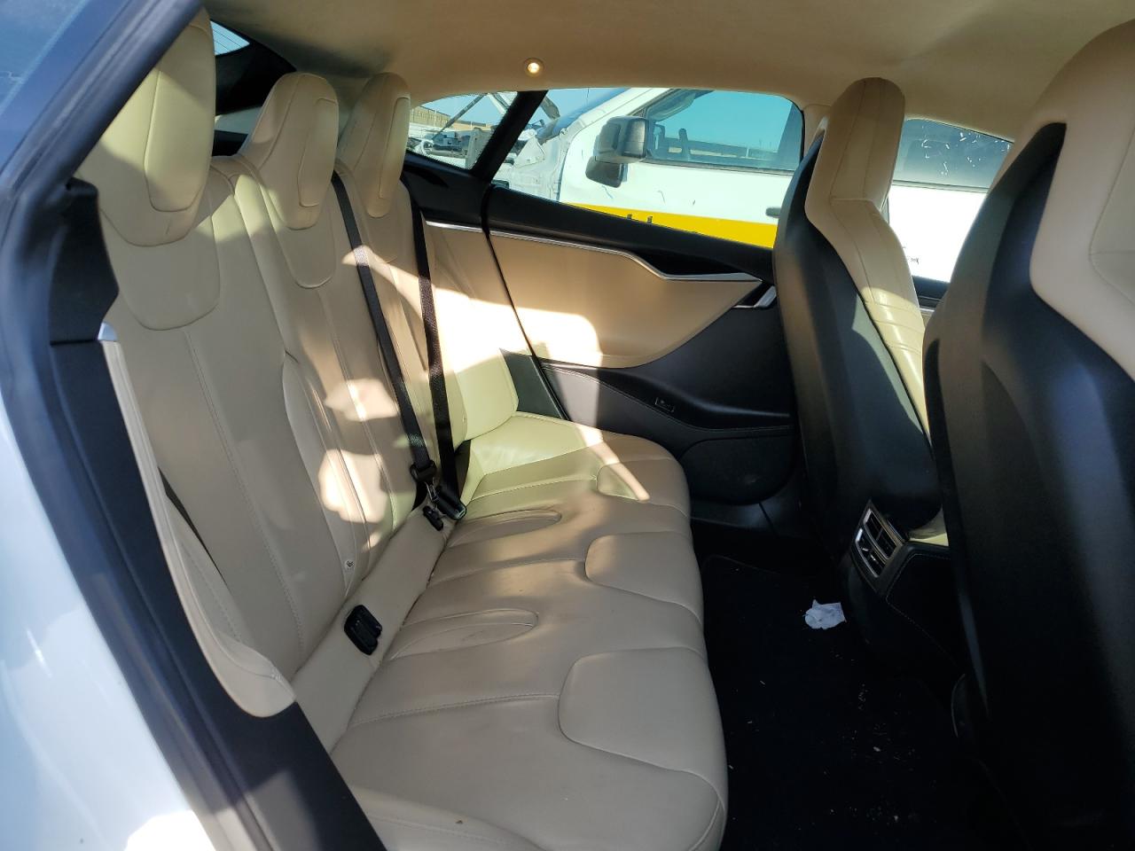 Автомобіль TESLA MODEL S 2015 | GrandCar Автомобіль TESLA MODEL S 2015 | GrandCar