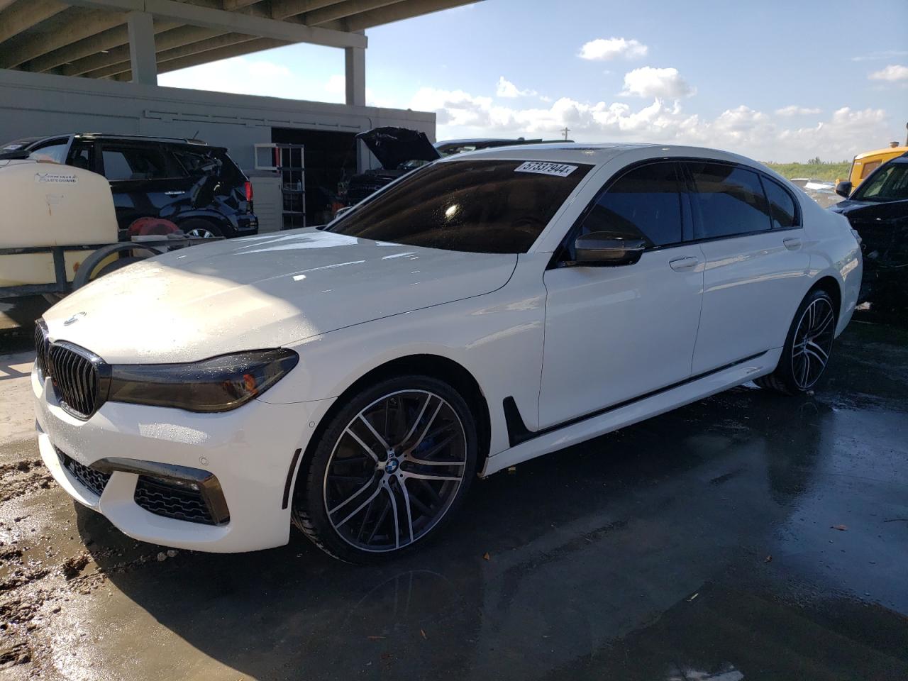 Автомобиль BMW 750 XI 2019 | GrandCar