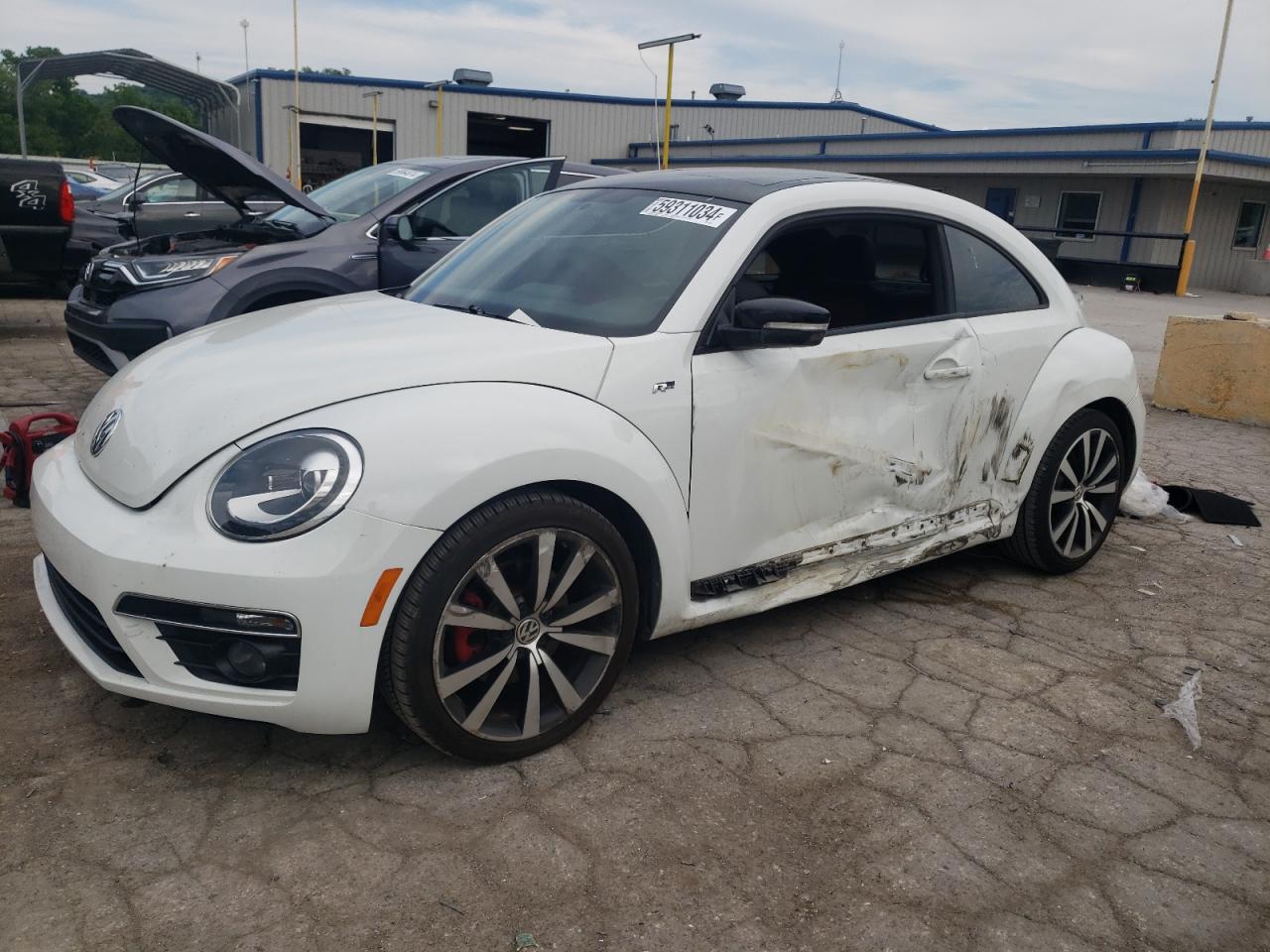 Автомобиль VOLKSWAGEN BEETLE R-LINE 2015 | GrandCar Автомобиль VOLKSWAGEN BEETLE R-LINE 2015 | GrandCar