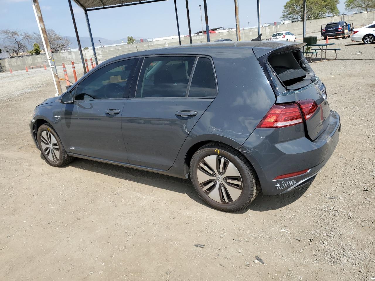 Автомобиль VOLKSWAGEN E-GOLF SE 2017 | GrandCar Автомобиль VOLKSWAGEN E-GOLF SE 2017 | GrandCar