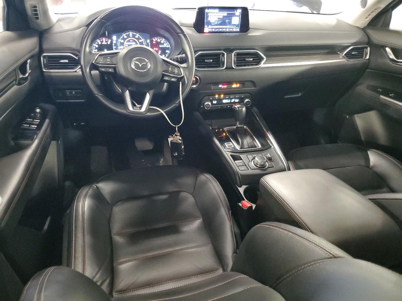 Автомобиль MAZDA CX-5 GRAND TOURING 2020 | GrandCar Автомобиль MAZDA CX-5 GRAND TOURING 2020 | GrandCar