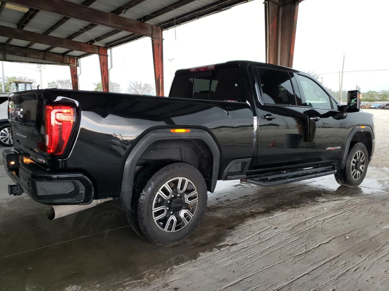 Автомобиль GMC SIERRA K2500 AT4 2020 | GrandCar Автомобиль GMC SIERRA K2500 AT4 2020 | GrandCar