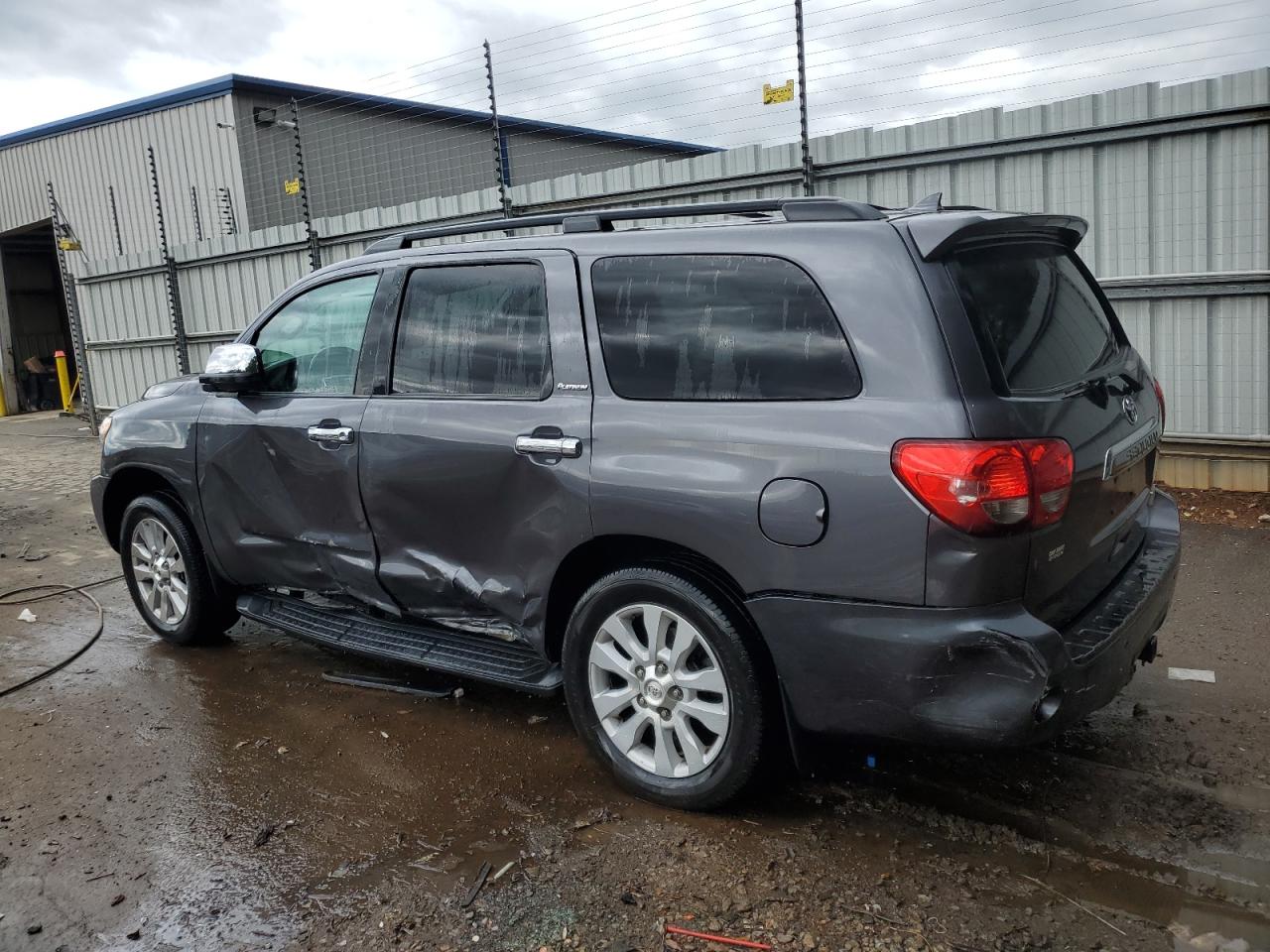 Автомобиль TOYOTA SEQUOIA PLATINUM 2016 | GrandCar Автомобиль TOYOTA SEQUOIA PLATINUM 2016 | GrandCar
