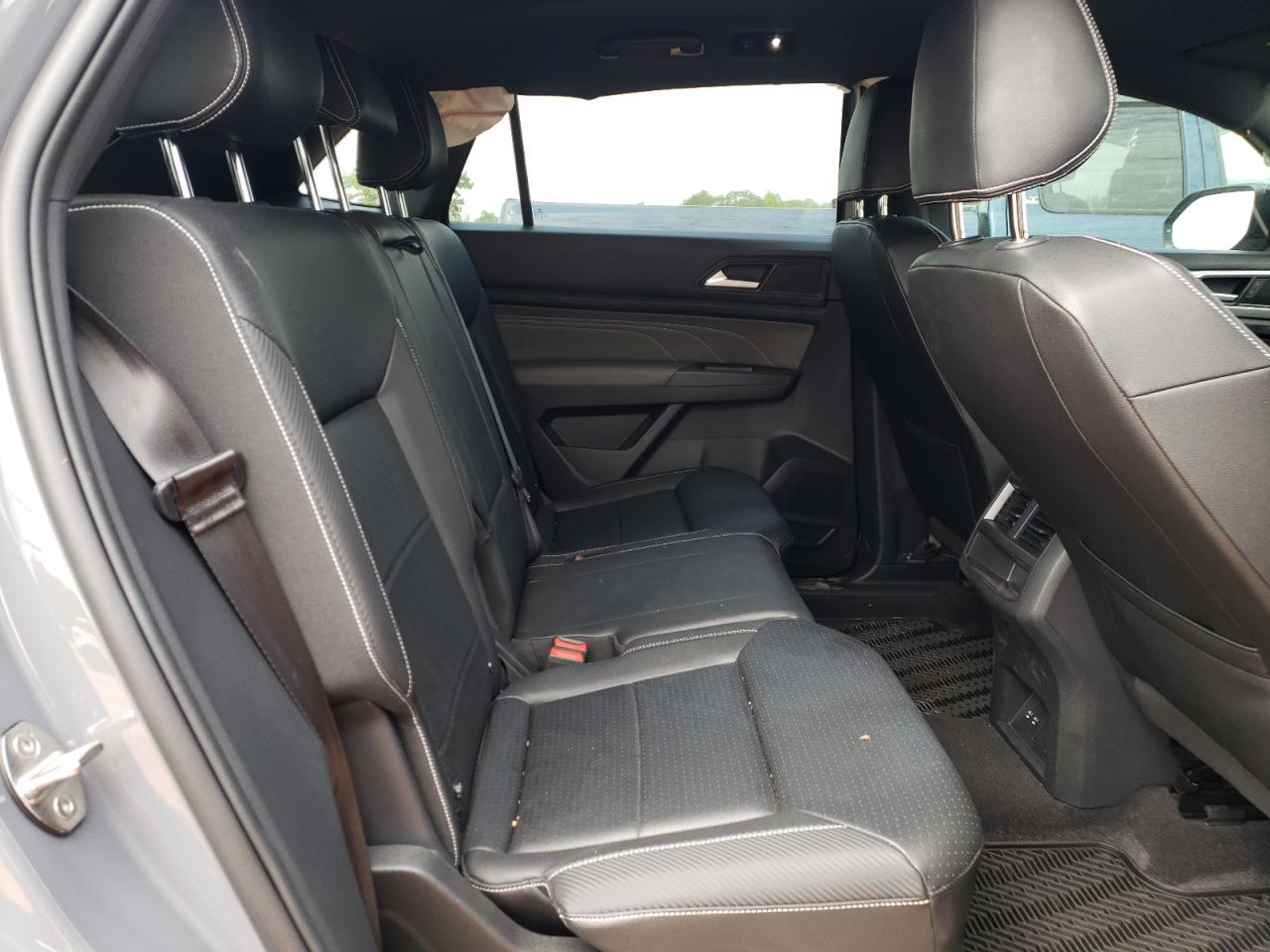 Автомобиль VOLKSWAGEN ATLAS CROSS SPORT SEL R-LINE 2023 | GrandCar Автомобиль VOLKSWAGEN ATLAS CROSS SPORT SEL R-LINE 2023 | GrandCar