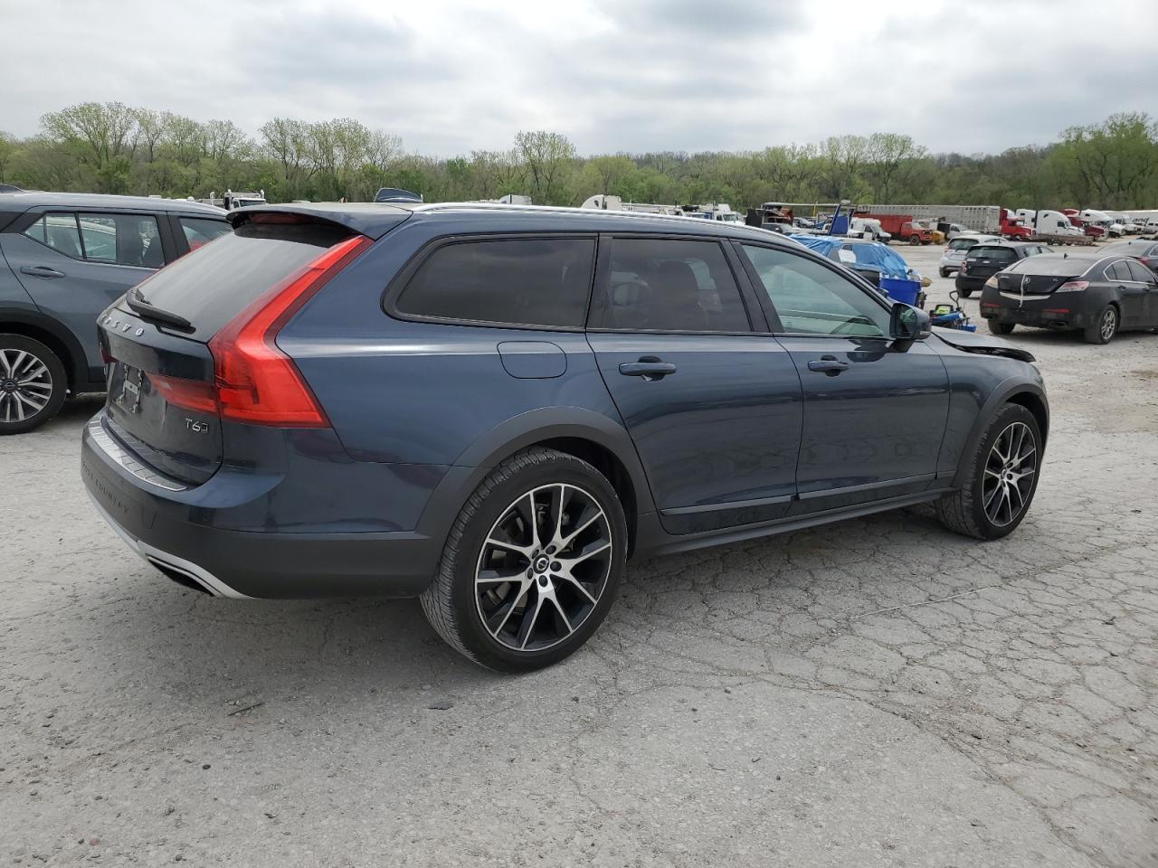 Автомобіль VOLVO V90 CROSS COUNTRY T6 INSCRIPTION 2020 | GrandCar Автомобіль VOLVO V90 CROSS COUNTRY T6 INSCRIPTION 2020 | GrandCar