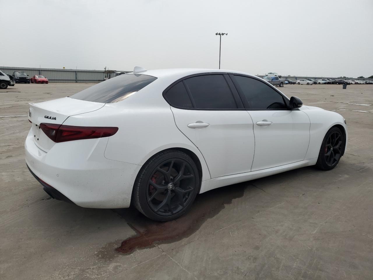 Автомобіль ALFA ROMEO GIULIA 2020 | GrandCar Автомобіль ALFA ROMEO GIULIA 2020 | GrandCar