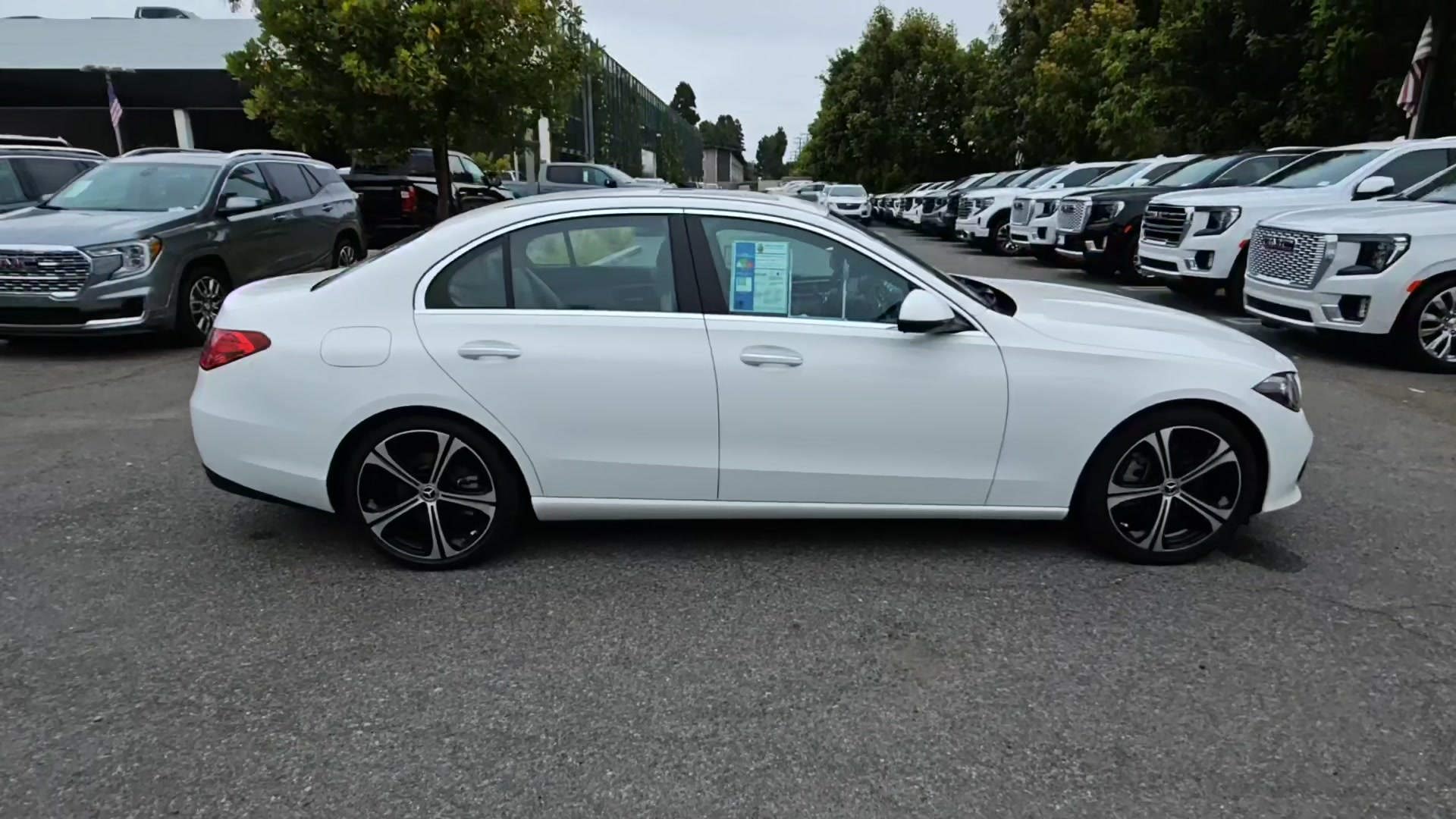 Автомобиль Mercedes-Benz C 300 2022 | GrandCar Автомобиль Mercedes-Benz C 300 2022 | GrandCar