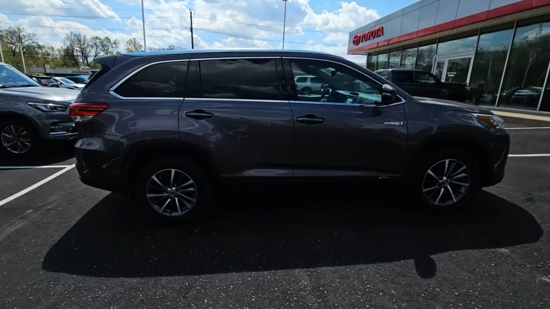 Автомобиль Toyota Highlander Hybrid XLE 2019 | GrandCar Автомобиль Toyota Highlander Hybrid XLE 2019 | GrandCar