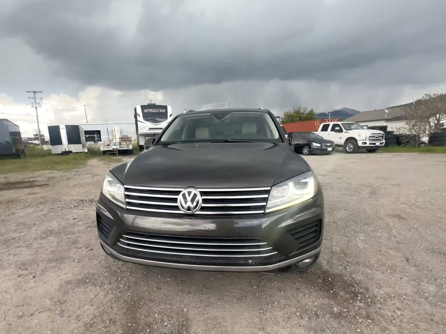 Автомобиль Volkswagen Touareg V6 Lux 2016 | GrandCar