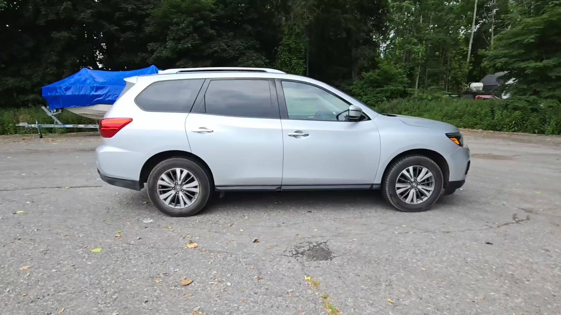 Автомобиль Nissan Pathfinder SV 2019 | GrandCar Автомобиль Nissan Pathfinder SV 2019 | GrandCar