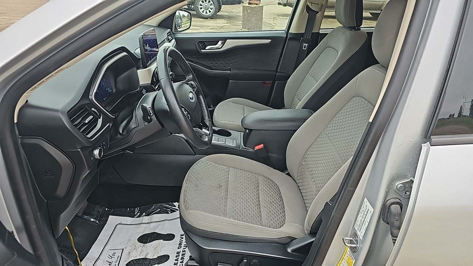 Автомобіль Ford Escape Hybrid SE Sport 2020 | GrandCar Автомобіль Ford Escape Hybrid SE Sport 2020 | GrandCar