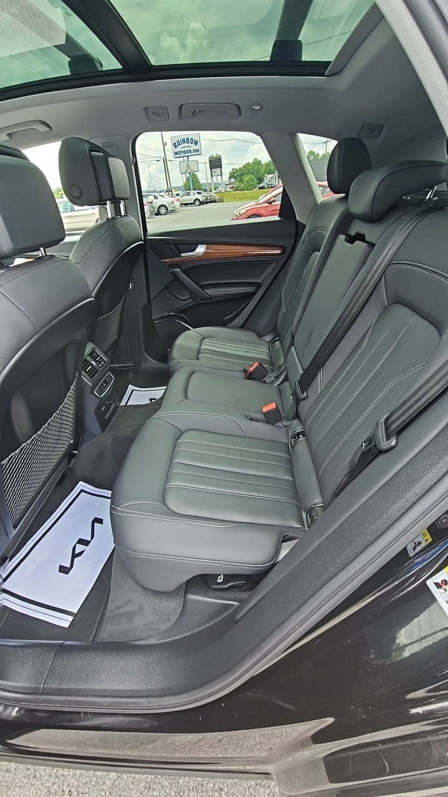 Автомобиль Audi Q5 S line Premium Plus 2022 | GrandCar Автомобиль Audi Q5 S line Premium Plus 2022 | GrandCar