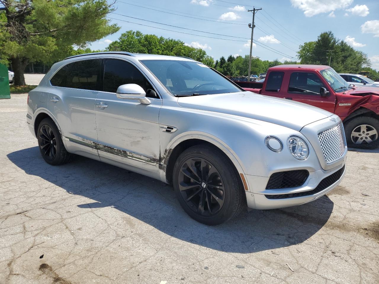 Автомобиль BENTLEY BENTAYGA 2017 | GrandCar Автомобиль BENTLEY BENTAYGA 2017 | GrandCar