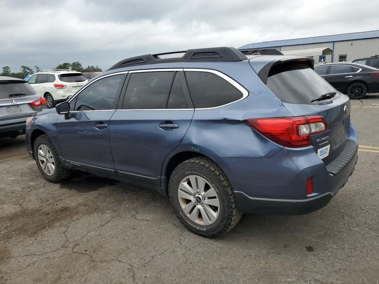 Автомобіль SUBARU OUTBACK PREMIUM 2015 | GrandCar Автомобіль SUBARU OUTBACK PREMIUM 2015 | GrandCar