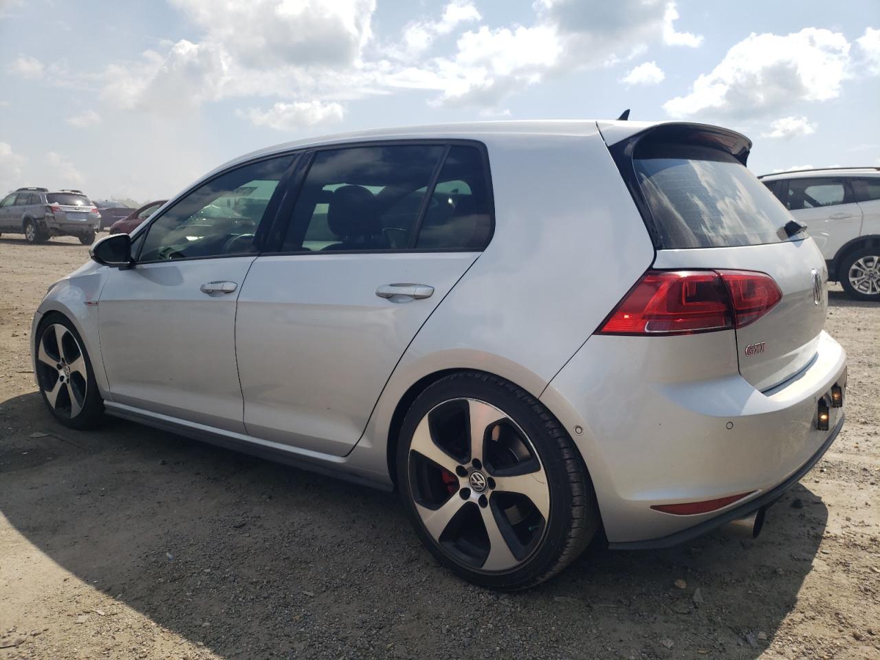 Автомобиль VOLKSWAGEN GTI SE 2016 | GrandCar Автомобиль VOLKSWAGEN GTI SE 2016 | GrandCar