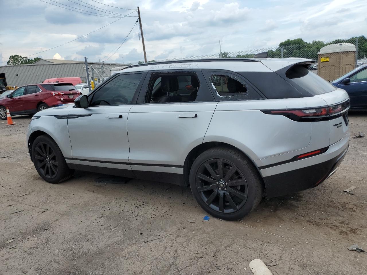 Автомобиль LAND ROVER RANGE ROVER VELAR R-DYNAMIC SE 2019 | GrandCar Автомобиль LAND ROVER RANGE ROVER VELAR R-DYNAMIC SE 2019 | GrandCar