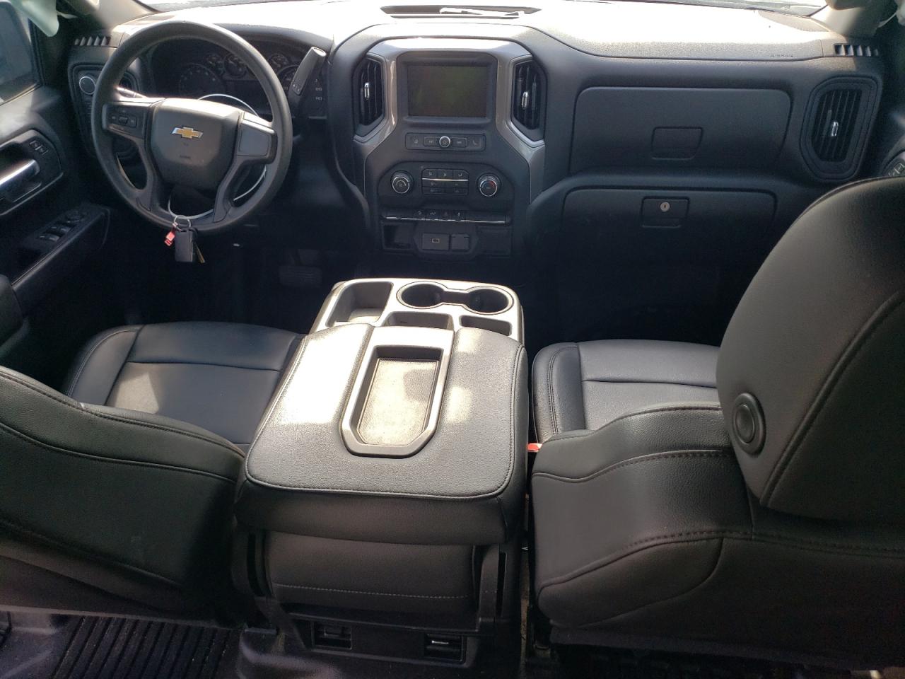 Автомобіль CHEVROLET SILVERADO K1500 2020 | GrandCar Автомобіль CHEVROLET SILVERADO K1500 2020 | GrandCar
