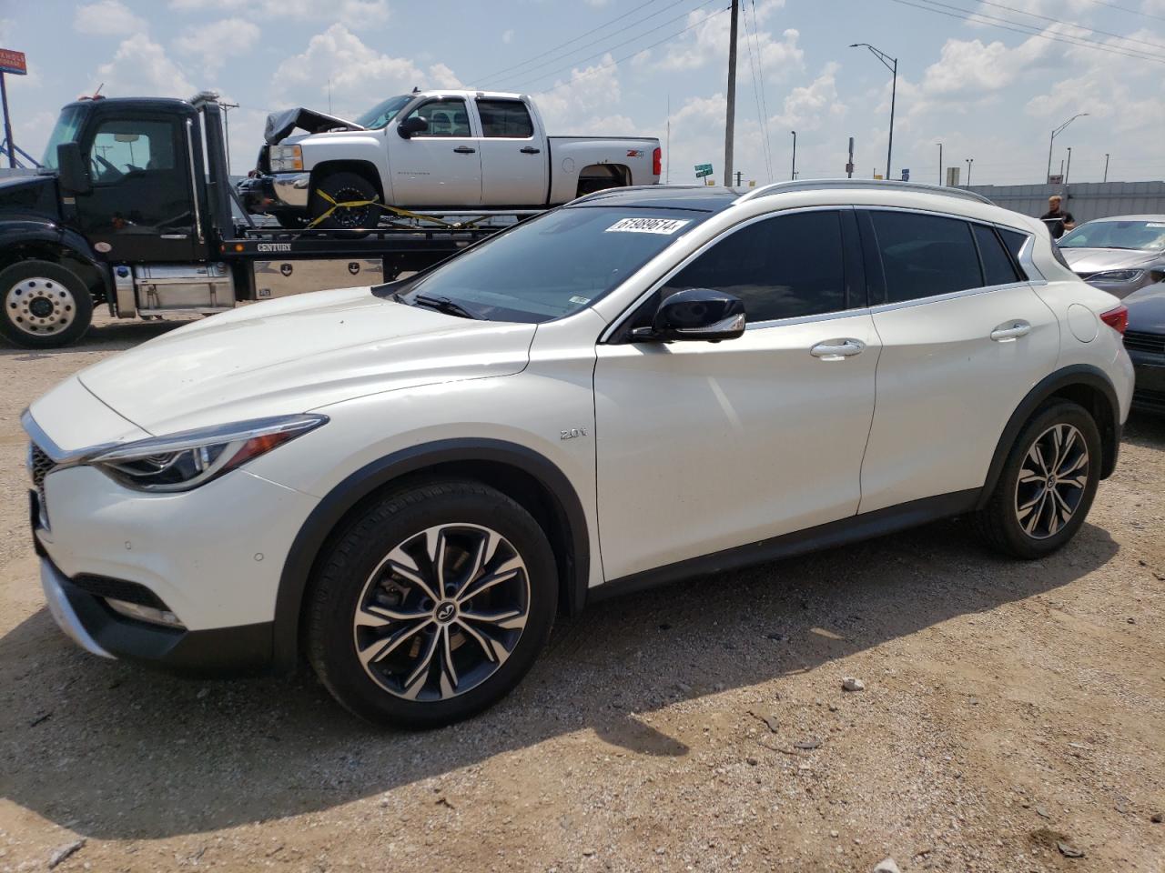 Автомобиль INFINITI QX30 BASE 2017 | GrandCar