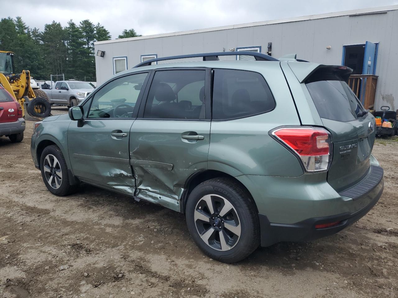 Автомобиль SUBARU FORESTER PREMIUM 2017 | GrandCar Автомобиль SUBARU FORESTER PREMIUM 2017 | GrandCar