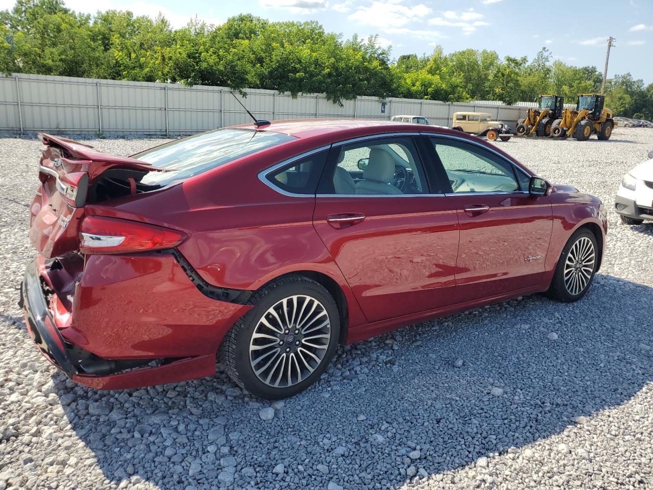 Автомобиль FORD FUSION TITANIUM HEV 2017 | GrandCar Автомобиль FORD FUSION TITANIUM HEV 2017 | GrandCar