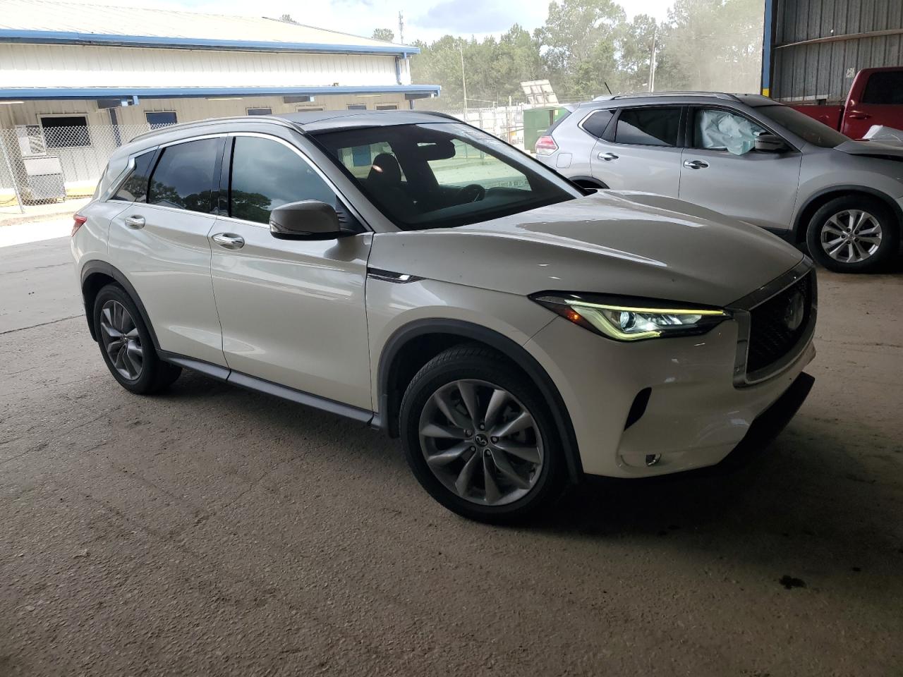 Автомобиль INFINITI QX50 ESSENTIAL 2019 | GrandCar