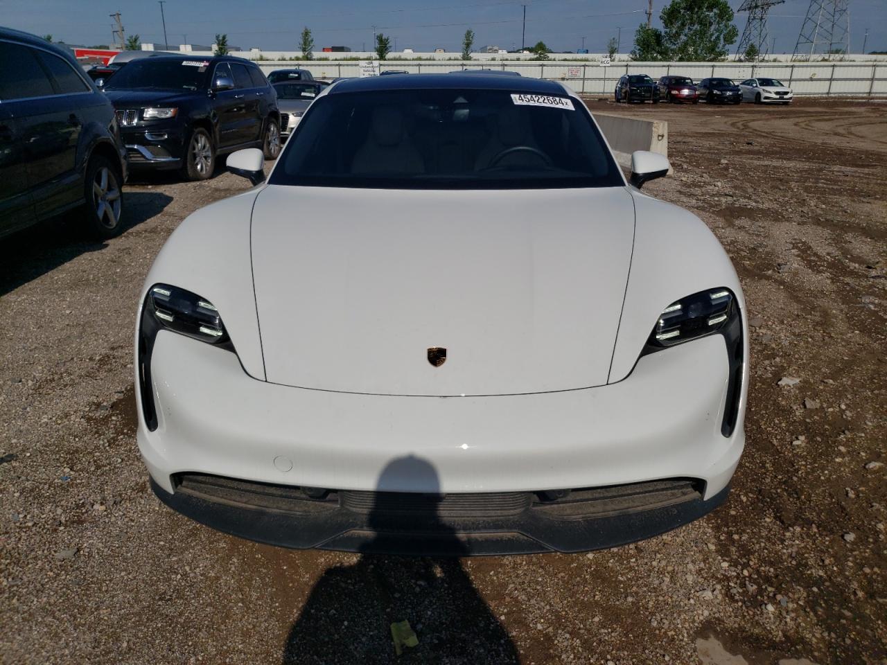 Автомобиль PORSCHE TAYCAN 2022 | GrandCar Автомобиль PORSCHE TAYCAN 2022 | GrandCar