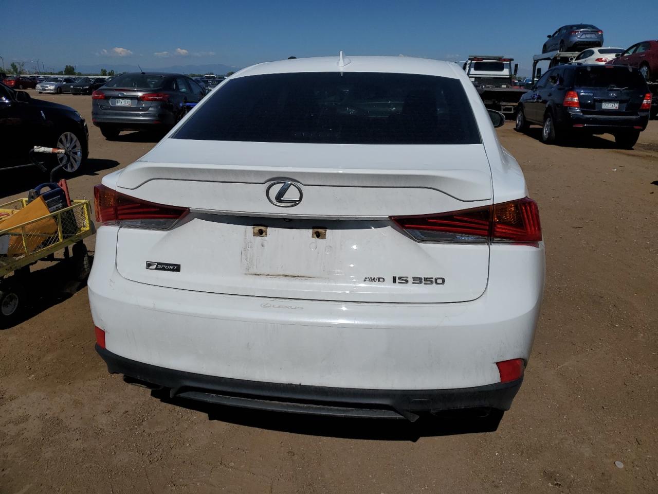 Автомобиль LEXUS IS 350 2017 | GrandCar Автомобиль LEXUS IS 350 2017 | GrandCar