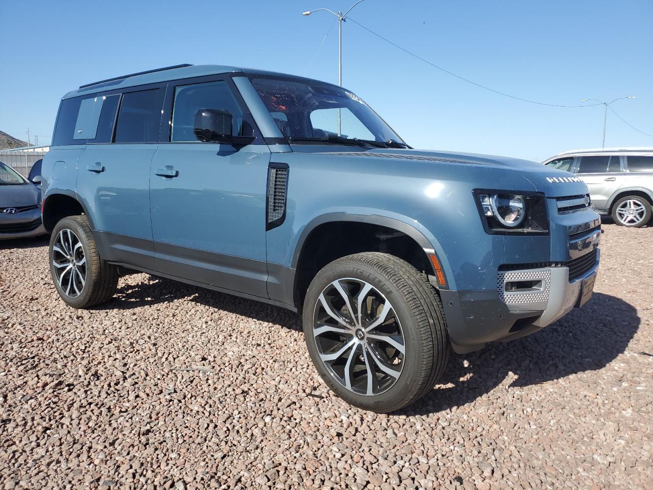 Автомобиль LAND ROVER DEFENDER 110 S 2020 | GrandCar