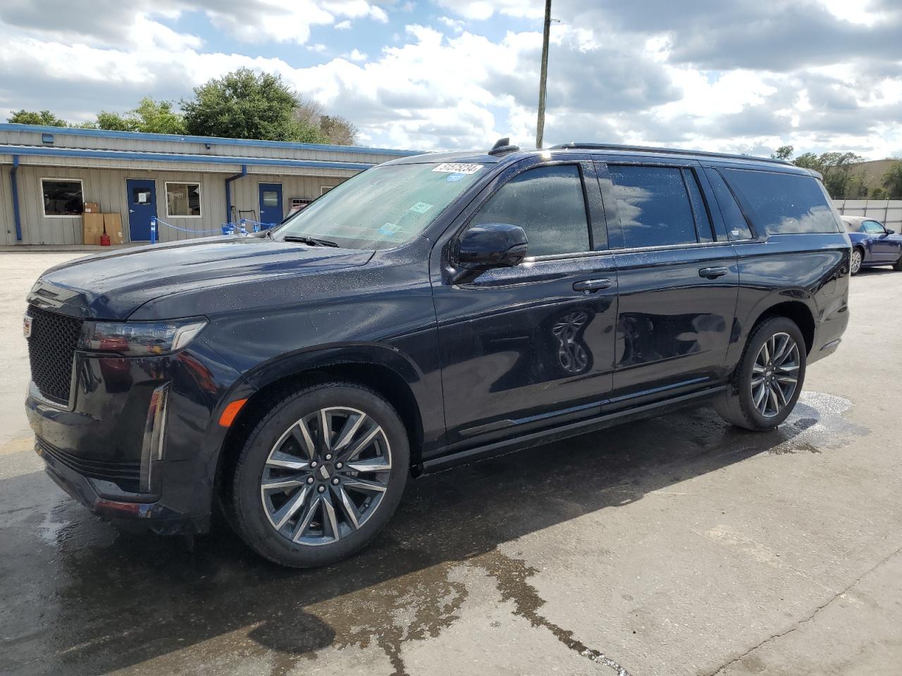 Автомобіль CADILLAC ESCALADE ESV SPORT 2023 | GrandCar