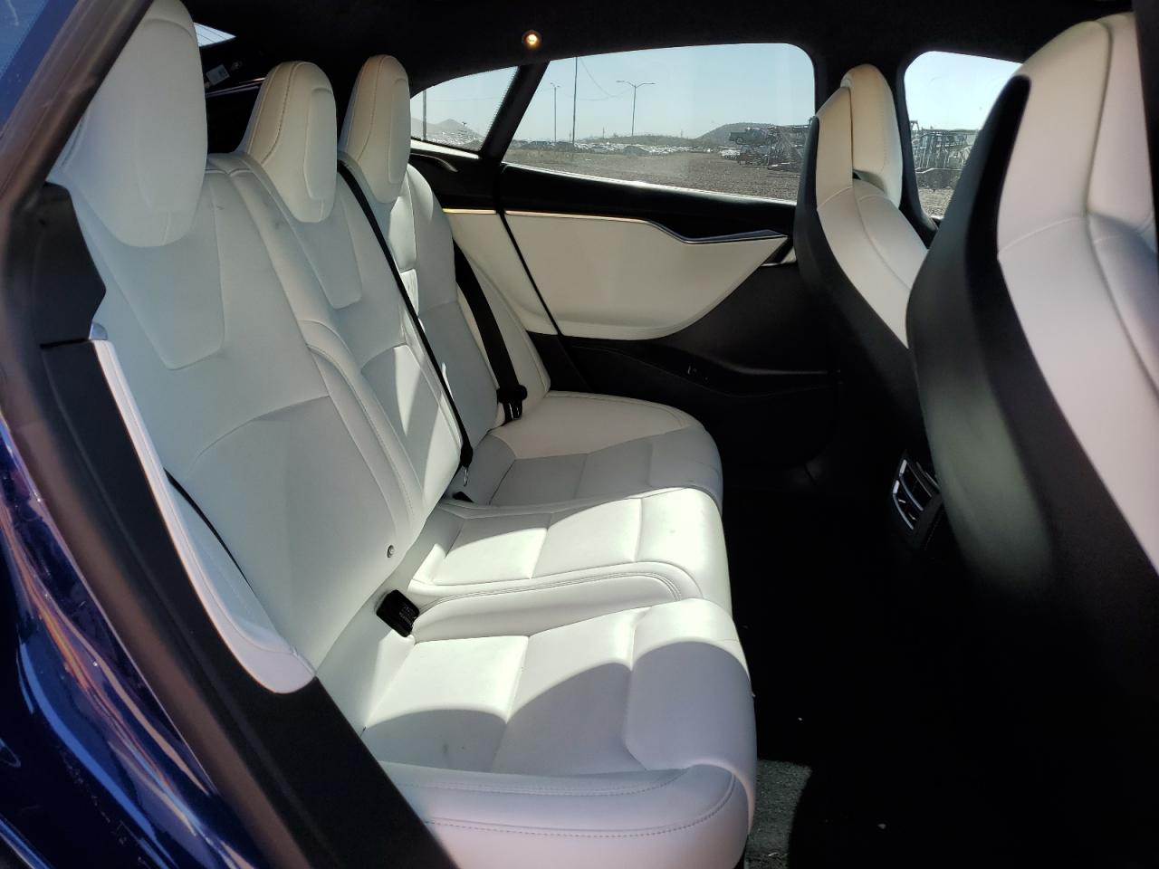 Автомобиль TESLA MODEL S 2018 | GrandCar Автомобиль TESLA MODEL S 2018 | GrandCar