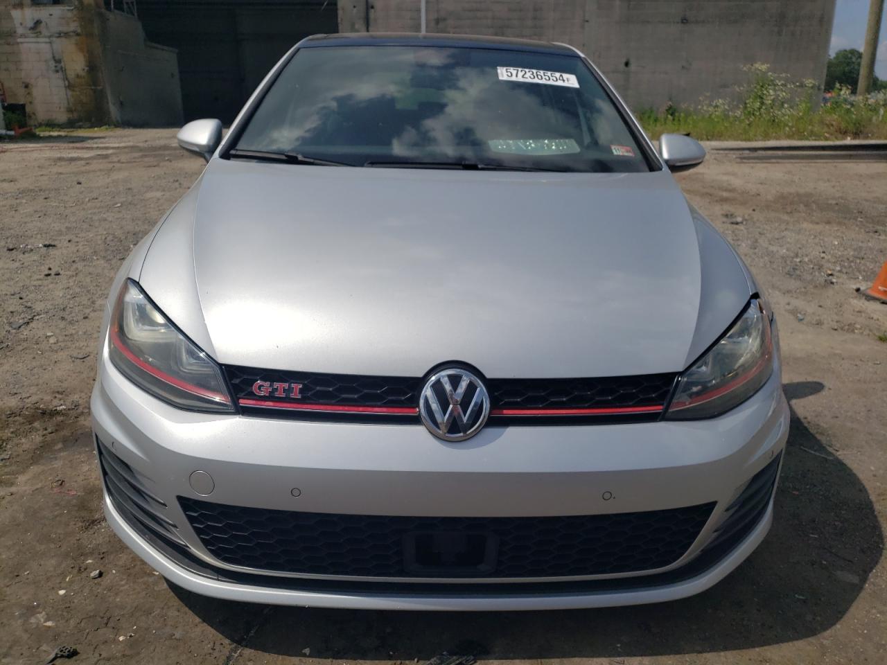 Автомобиль VOLKSWAGEN GTI SE 2016 | GrandCar Автомобиль VOLKSWAGEN GTI SE 2016 | GrandCar