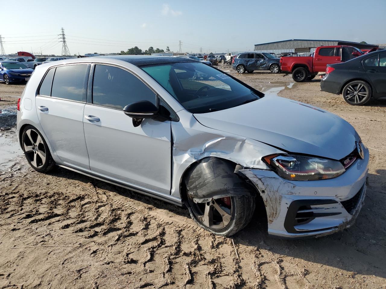 Автомобиль VOLKSWAGEN GTI S 2020 | GrandCar Автомобиль VOLKSWAGEN GTI S 2020 | GrandCar
