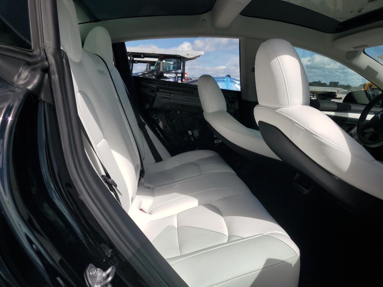 Автомобиль TESLA MODEL 3 2023 | GrandCar Автомобиль TESLA MODEL 3 2023 | GrandCar