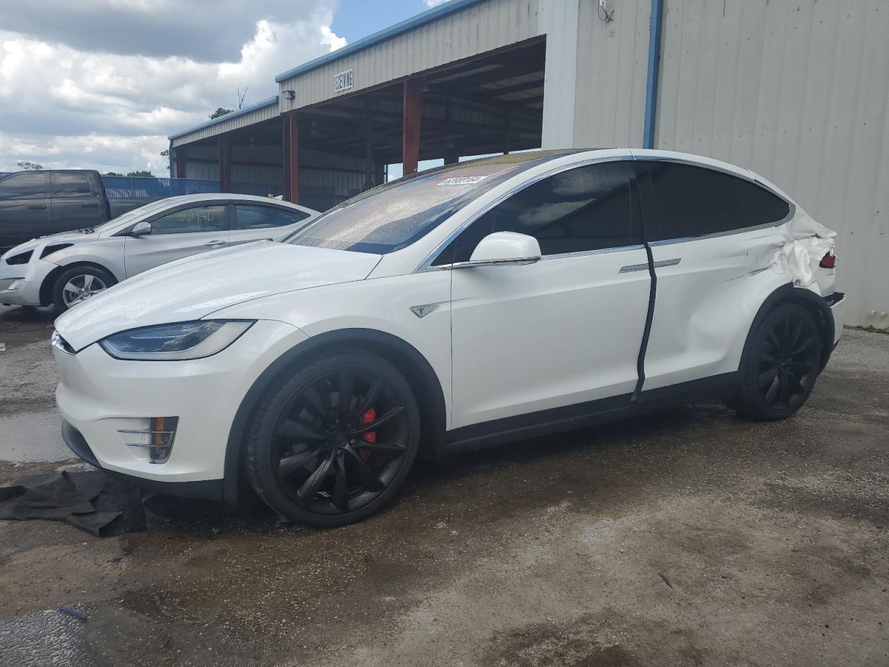 Автомобіль TESLA MODEL X 2016 | GrandCar Автомобіль TESLA MODEL X 2016 | GrandCar