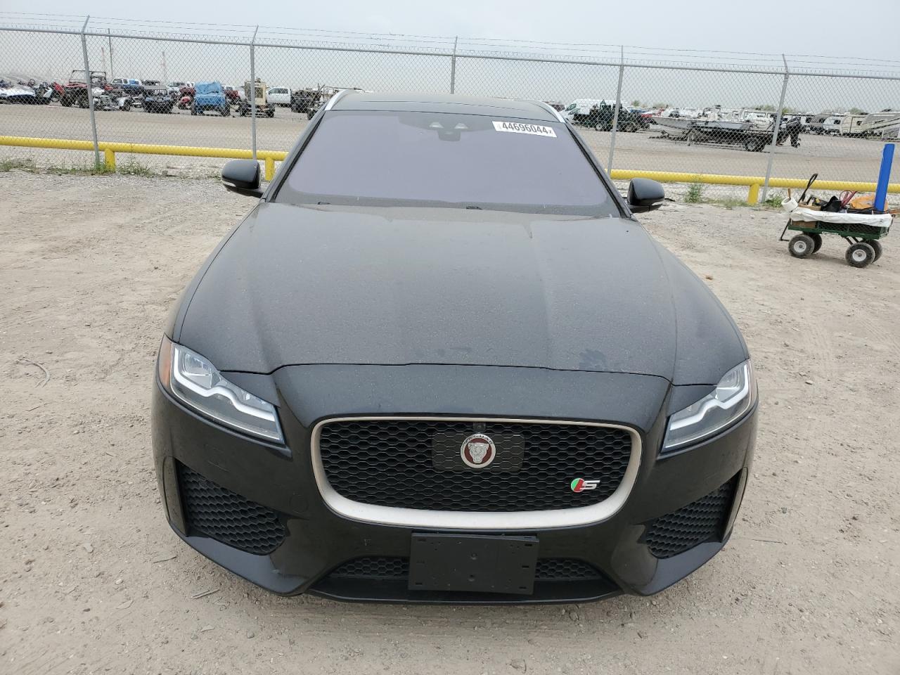 Автомобиль JAGUAR XF S FIRST EDITION 2018 | GrandCar Автомобиль JAGUAR XF S FIRST EDITION 2018 | GrandCar