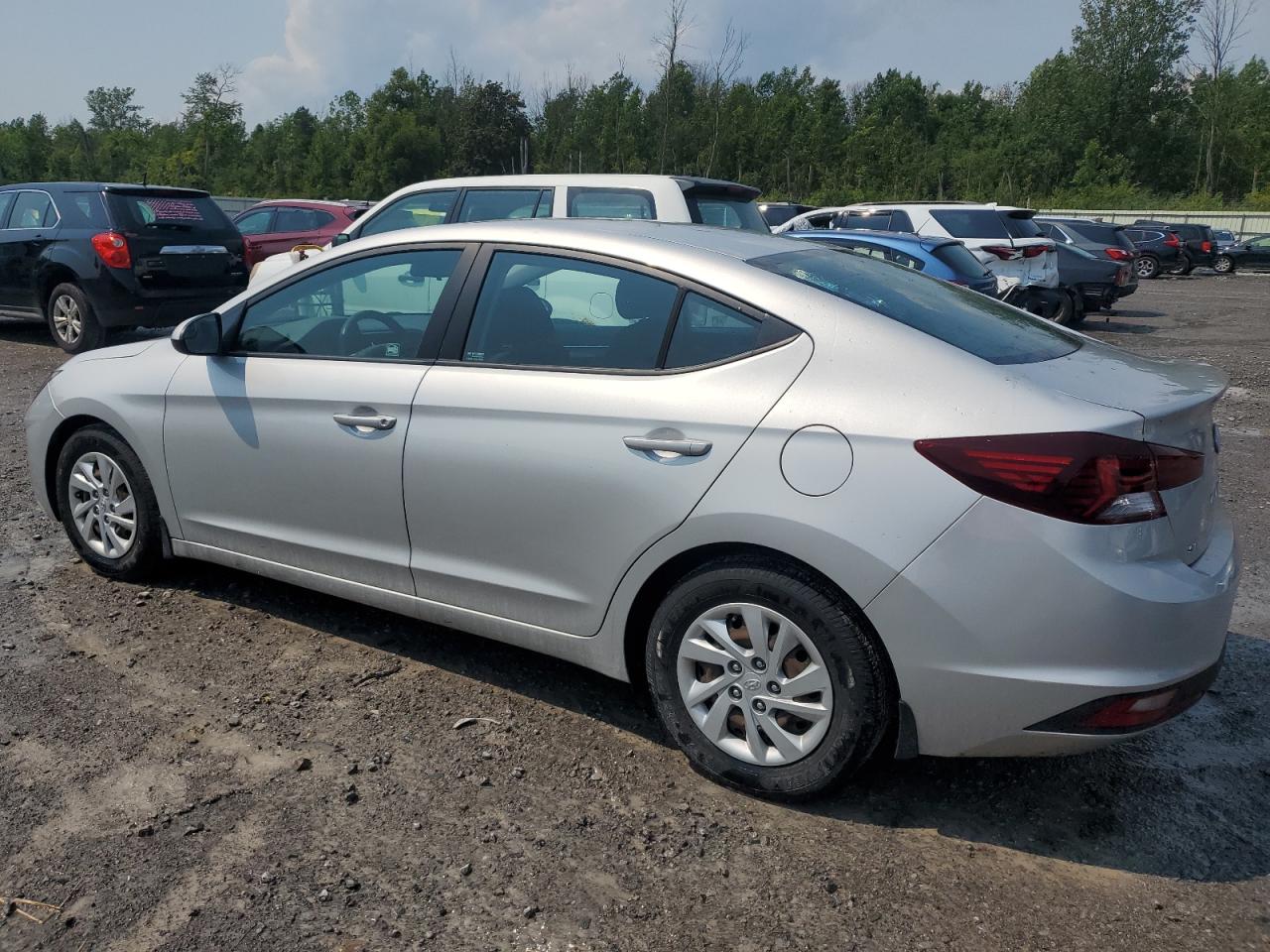 Автомобиль HYUNDAI ELANTRA SE 2019 | GrandCar Автомобиль HYUNDAI ELANTRA SE 2019 | GrandCar