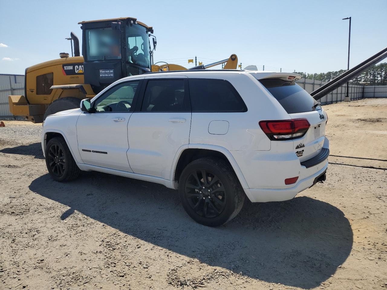Автомобиль JEEP GRAND CHEROKEE LAREDO 2020 | GrandCar Автомобиль JEEP GRAND CHEROKEE LAREDO 2020 | GrandCar