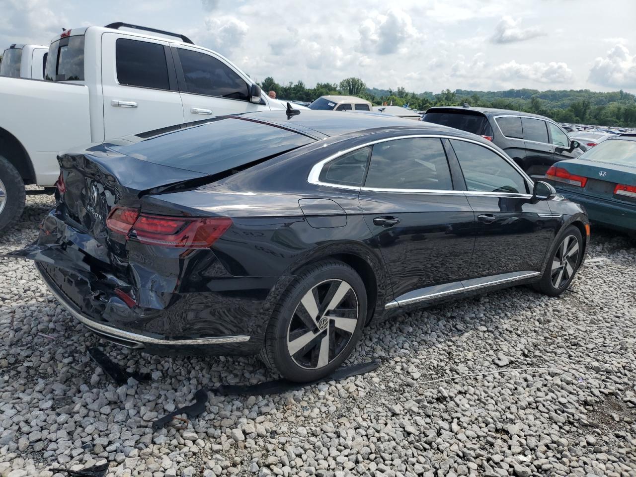 Автомобиль VOLKSWAGEN ARTEON SE 2021 | GrandCar Автомобиль VOLKSWAGEN ARTEON SE 2021 | GrandCar