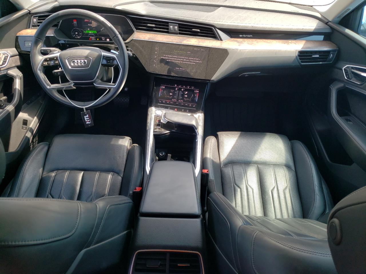 Автомобіль AUDI E-TRON PRESTIGE 2019 | GrandCar Автомобіль AUDI E-TRON PRESTIGE 2019 | GrandCar