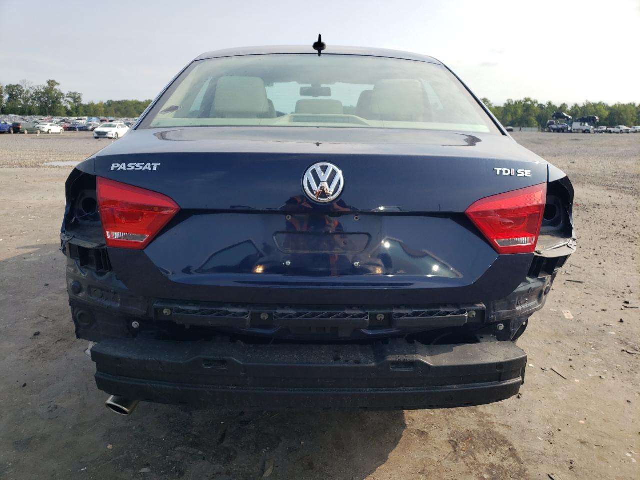 Автомобиль VOLKSWAGEN PASSAT SE 2014 | GrandCar Автомобиль VOLKSWAGEN PASSAT SE 2014 | GrandCar