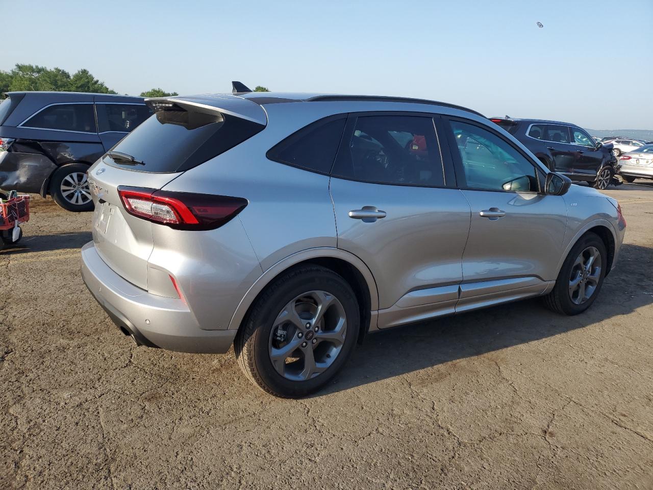Автомобіль FORD ESCAPE ST LINE 2023 | GrandCar Автомобіль FORD ESCAPE ST LINE 2023 | GrandCar