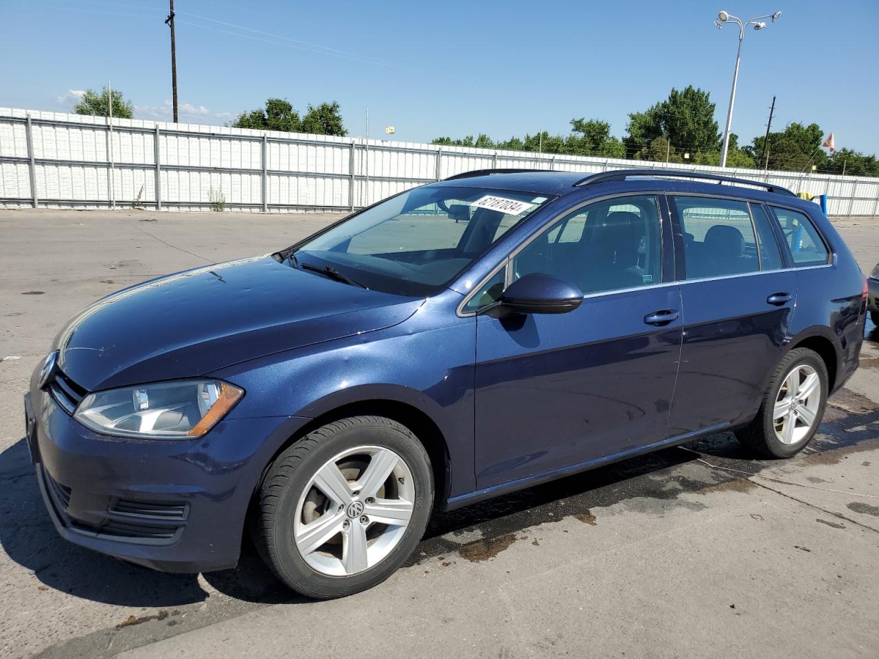 Автомобиль VOLKSWAGEN GOLF SPORTWAGEN TDI S 2015 | GrandCar