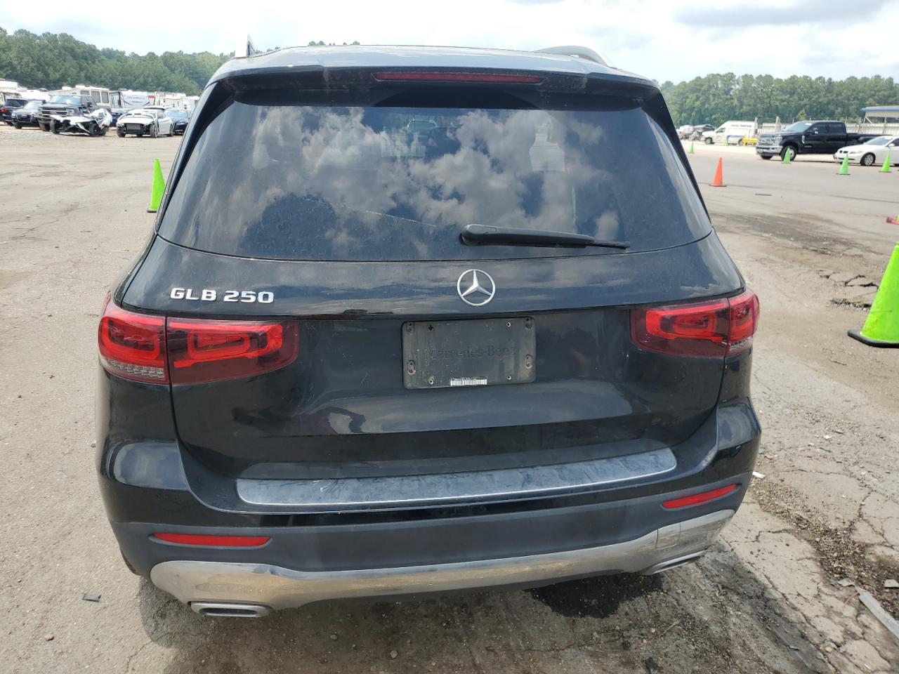 Автомобиль MERCEDES-BENZ GLB 250 2020 | GrandCar Автомобиль MERCEDES-BENZ GLB 250 2020 | GrandCar