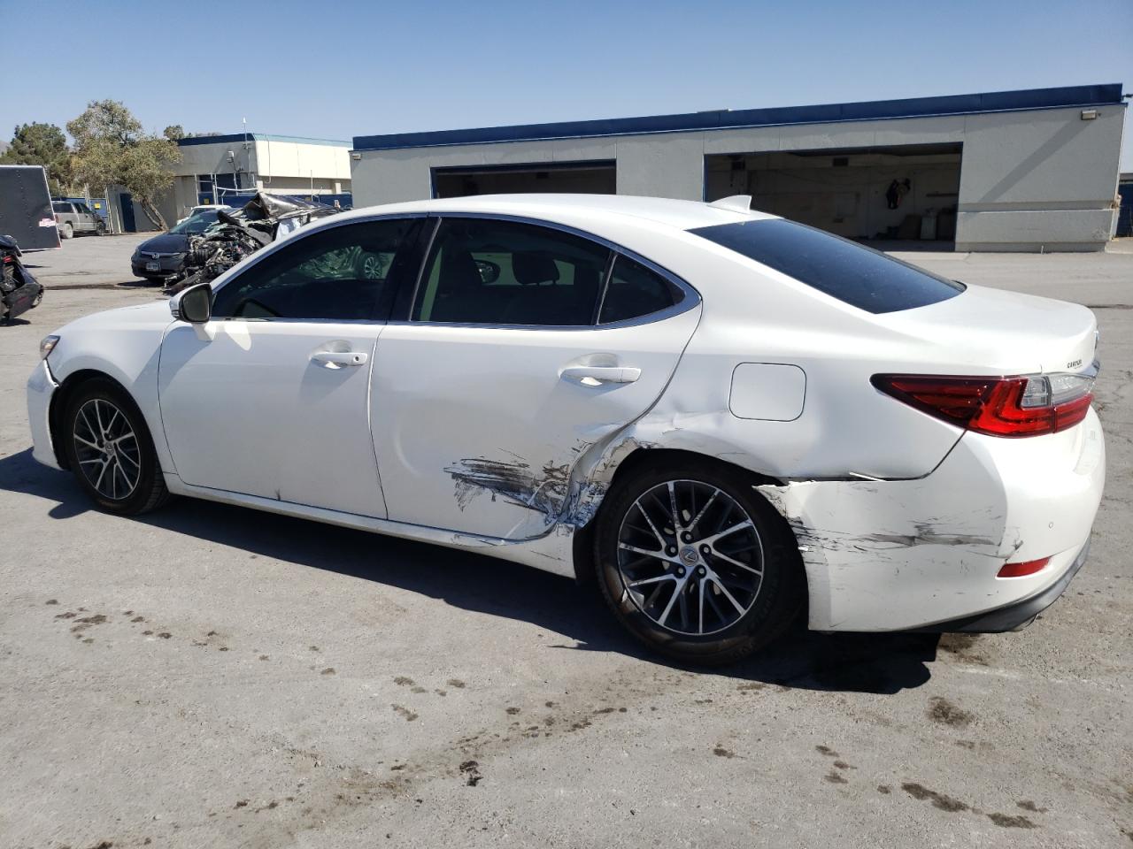 Автомобіль LEXUS ES 350 2016 | GrandCar Автомобіль LEXUS ES 350 2016 | GrandCar
