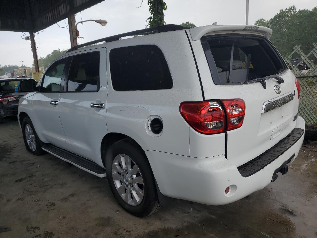 Автомобиль TOYOTA SEQUOIA PLATINUM 2016 | GrandCar Автомобиль TOYOTA SEQUOIA PLATINUM 2016 | GrandCar