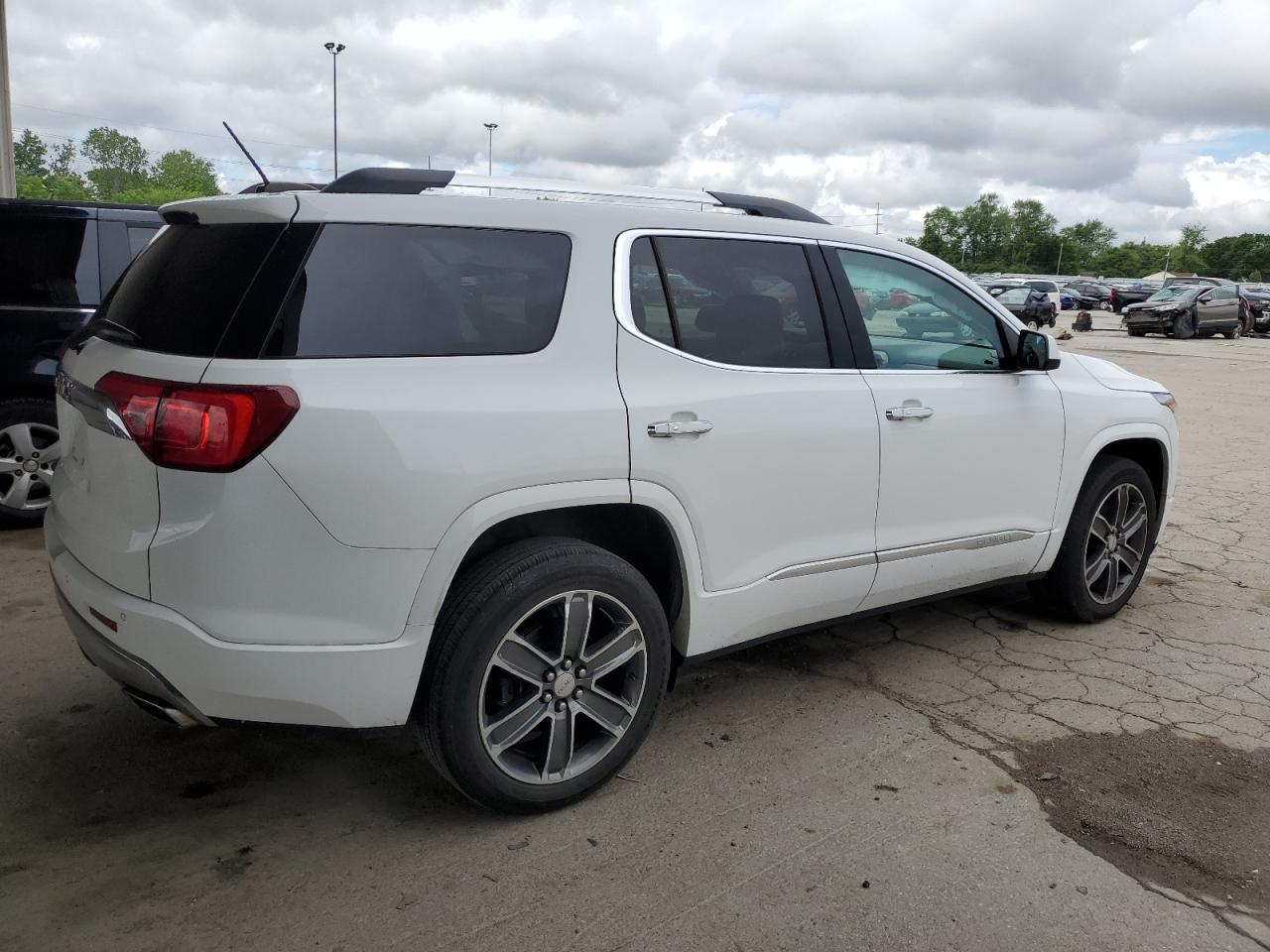 Автомобіль GMC ACADIA DENALI 2019 | GrandCar Автомобіль GMC ACADIA DENALI 2019 | GrandCar